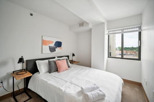 Pp 501 Harrisburg Gem 2br, Pool, Parking in Harrisburg, USA