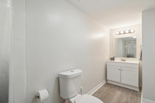 Pine Brook 808 I Your Newark Retreat I Pool & Gym in Newark, USA