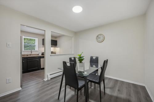 Pinebrook 914 I Popular 2br Apartment For Rent ! in Newark, USA