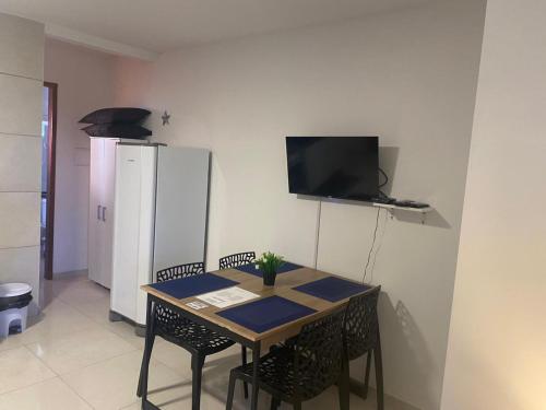 Flat Condominio Topo da Montanha 507 fica a 5km do centro in Cha Grande