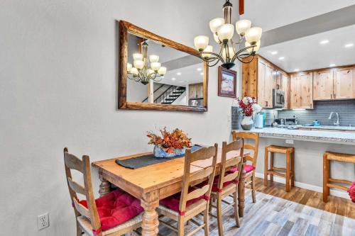 Carnelian Bay 2BR + Loft Near Beach & Trails Carnelian Bay 2BR + Loft Near Beach & Trails