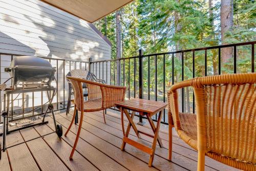 Carnelian Bay 2BR + Loft Near Beach & Trails Carnelian Bay 2BR + Loft Near Beach & Trails