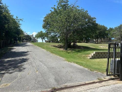 Lake Front, Pool & Sunset Island Views in Pottsboro, USA