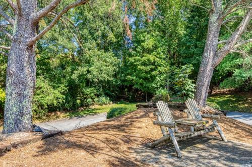 A Stones Throw Relax & Unwind Free attraction Tickets WIFI - image 13