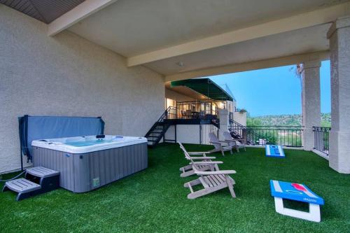 Mountain Vista - 5BR Home with Mountain Views