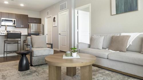 Landing at The Parq at Chesterfield - 2 Bedrooms in Chesterfield in Chesterfield, USA