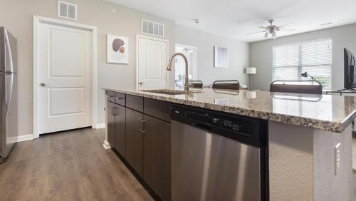 Landing at The Parq at Chesterfield - 2 Bedrooms in Chesterfield in Chesterfield, USA