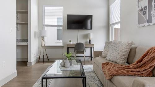 Landing at Chaparral Ranch - 1 Bedroom in Chisholm Trail Ranch in Fort Worth, USA