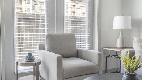 Landing at The Haywood - 1 Bedroom in Slaughter Creek in Austin, USA