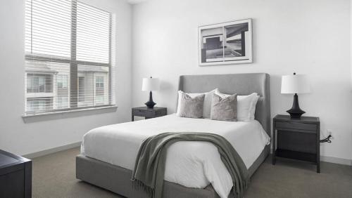 Landing at The Haywood - 2 Bedrooms in Slaughter Creek in Austin, USA