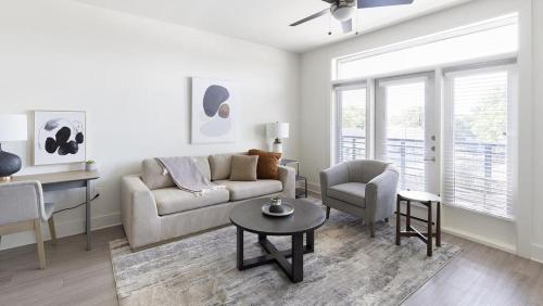 Landing at The Standard River District - 1 Bedroom in River District in Fort Worth, USA