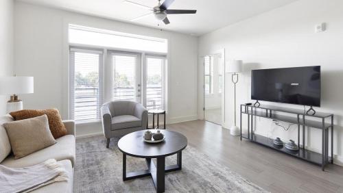 Landing at The Standard River District - 1 Bedroom in River District in Fort Worth, USA