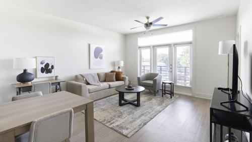Landing at The Standard River District - 1 Bedroom in River District in Fort Worth, USA