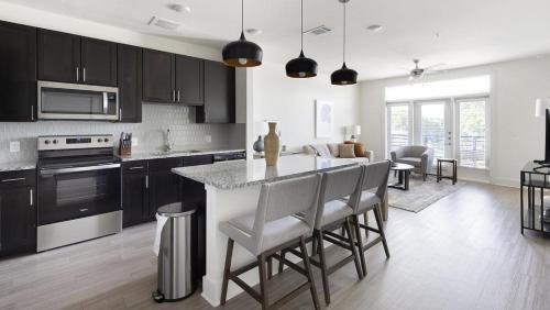 Landing at The Standard River District - 1 Bedroom in River District in Fort Worth, USA