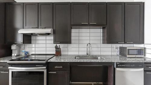 Landing at The Standard River District - 2 Bedrooms in River District in Fort Worth, USA