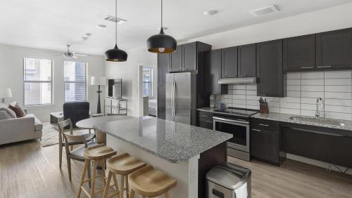 Landing at The Standard River District - 2 Bedrooms in River District in Fort Worth, USA