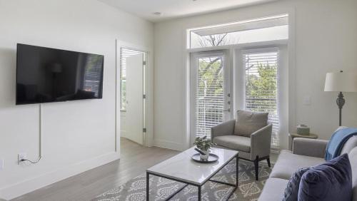 Landing at The Standard River District - 2 Bedrooms in River District in Fort Worth, USA