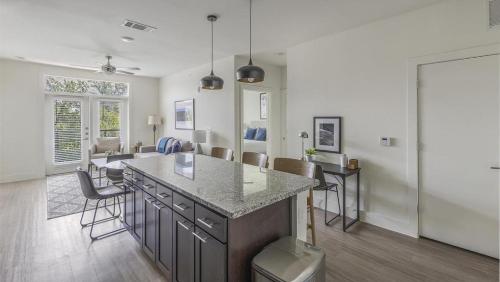 Landing at The Standard River District - 2 Bedrooms in River District in Fort Worth, USA