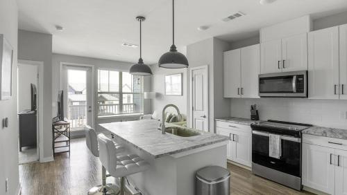 Landing at Laurel at Dry Creek - 2 Bedrooms in Huntsville in Huntsville, USA