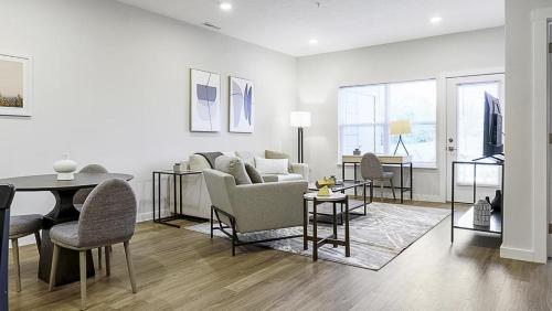 Landing at The Landing - 2 Bedrooms in Clermont in إيفون - إنديانا