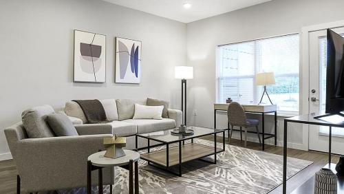 Landing at The Landing - 1 Bedroom in Clermont in إيفون - إنديانا