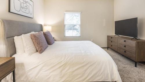 Landing at Simmons Park - 1 Bedroom in Cainhoy in Charleston, USA