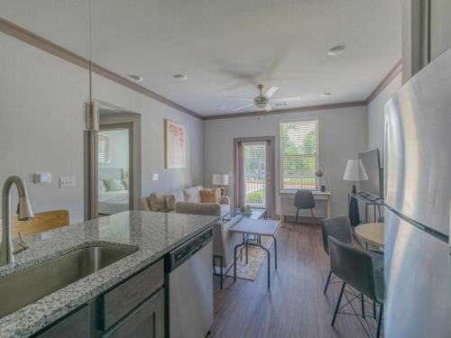 Landing at Highbridge at Egret Bay - 1 Bedroom in League City in League City, USA