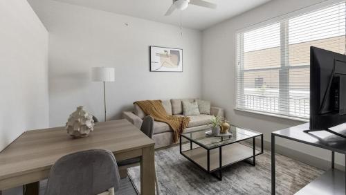 Landing at The Duvall - 1 Bedroom in Grand Prairie in Grand Prairie, USA