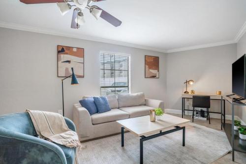 Landing at The Hive - 1 Bedroom in Mid City North in Baton Rouge, USA