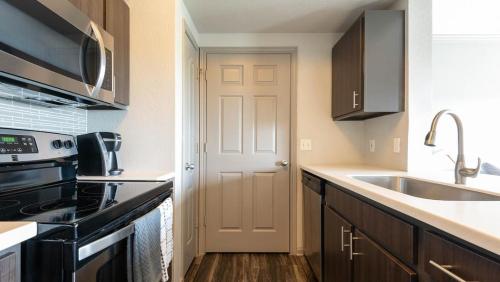 Landing at Lakeline Parmer Lane - 1 Bedroom in Avery Ranch Lakeline in Austin, USA