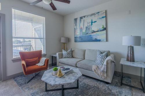 Landing at The Grayson - 1 Bedroom in Cypressdale in Spring, USA