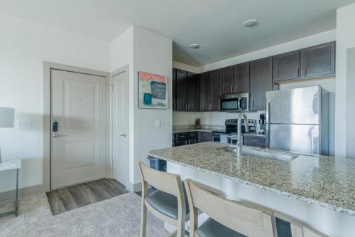 Landing at The Grayson - 1 Bedroom in Cypressdale in Spring, USA
