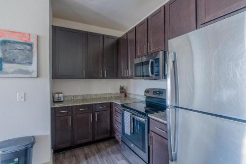 Landing at The Grayson - 1 Bedroom in Cypressdale in Spring, USA