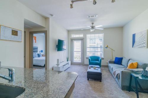 Landing at The Grayson - 1 Bedroom in Cypressdale in Spring, USA