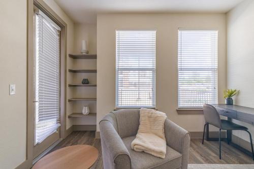 Landing at Enclave at Woodland Lakes - 1 Bedroom in The Woodlands in Conroe, USA