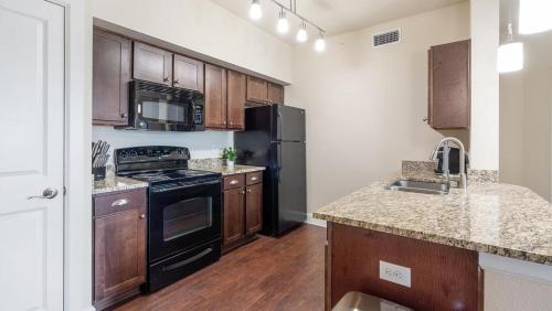 Landing at Mission Hill - 2 Bedrooms in Downtown New Braunfels in New Braunfels, USA