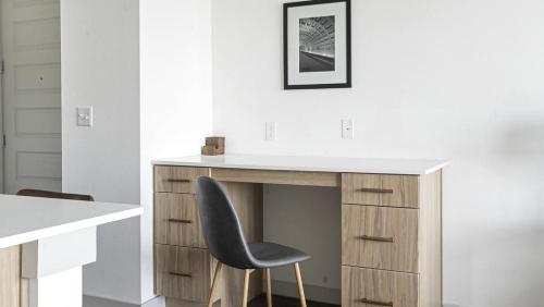 Landing at The Haywood - 1 Bedroom in Slaughter Creek in Austin, USA