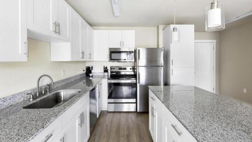 Landing at Camden Crossing - 1 Bedroom in Fort Worth in Burleson, USA