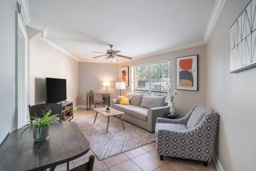 Landing at The Hive - 1 Bedroom in Mid City North in Baton Rouge, USA