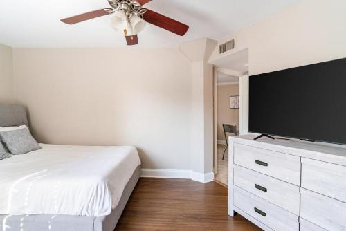 Landing at The Hive - 1 Bedroom in Mid City North in Baton Rouge, USA