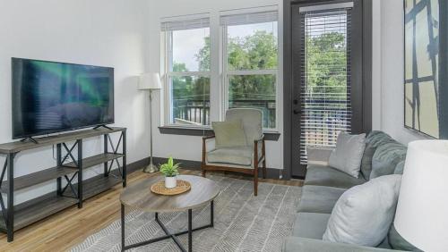Landing at The Jack on Beach - 1 Bedroom in Baymeadows in Jacksonville, USA