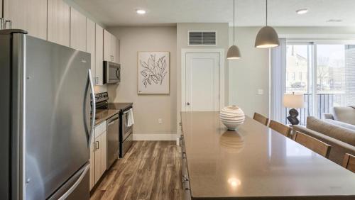 Landing at Republic At Alamo Heights - 2 Bedrooms in Uptown Central in San Antonio, USA