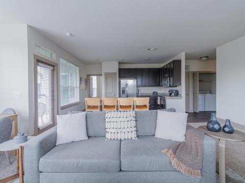 Landing at The Grayson - 2 Bedrooms in Cypressdale in Spring, USA