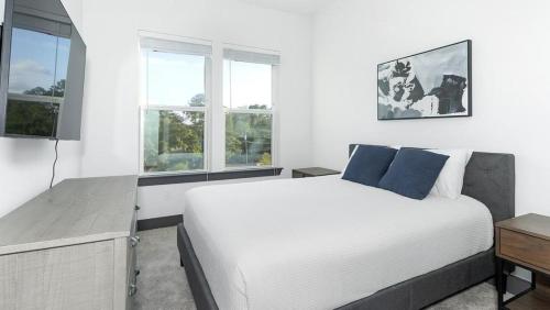 Landing at The Jack on Beach - 1 Bedroom in Baymeadows in Jacksonville, USA