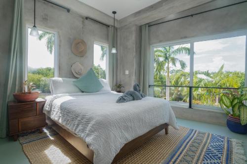 Planos, Conmigo Villas - 6 Bedroom Beachfront with Pool in Maya Beach