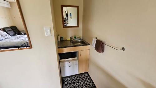Bahara Accommodation - Tap to explore photos