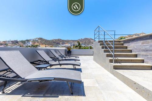 1BR with King Bed - Rooftop Pool - Near Downtown in Cabo San Lucas, Mexico