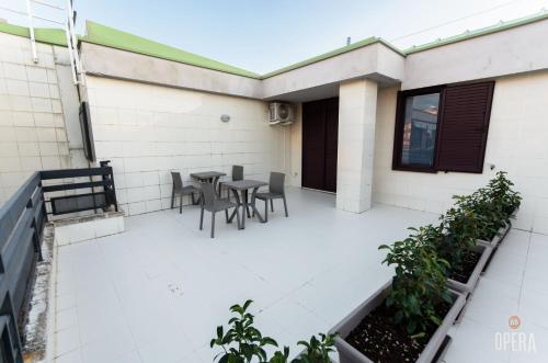 Opera B&B - image 4