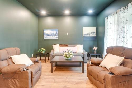 1 Mi to Downtown New Albany Home with Yard in New Albany, USA