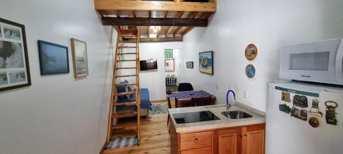 2 bedrooms, 2 beds
